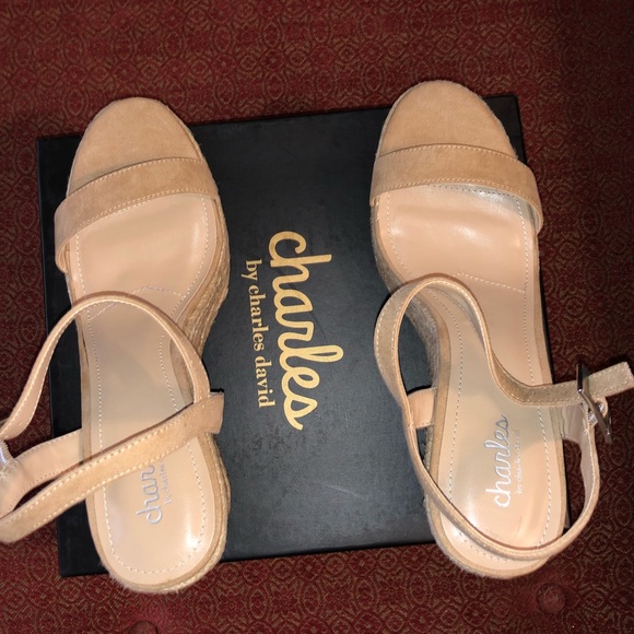 Charles by Charles David - new in box Size 8.5 - Picture 3 of 7